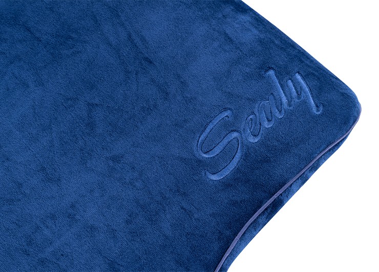 0901659d77ae58f120c69e27e77136fd